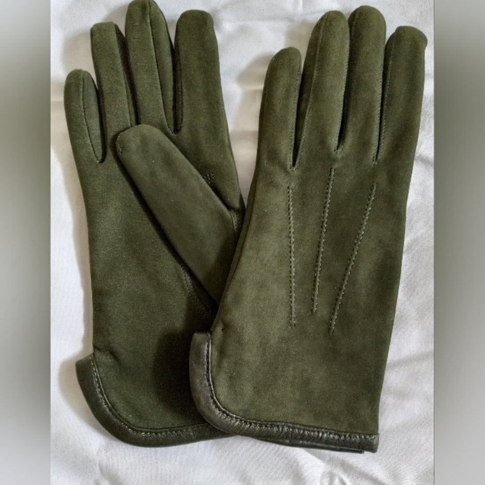 Coach Suede Gloves With Cashmere Lining